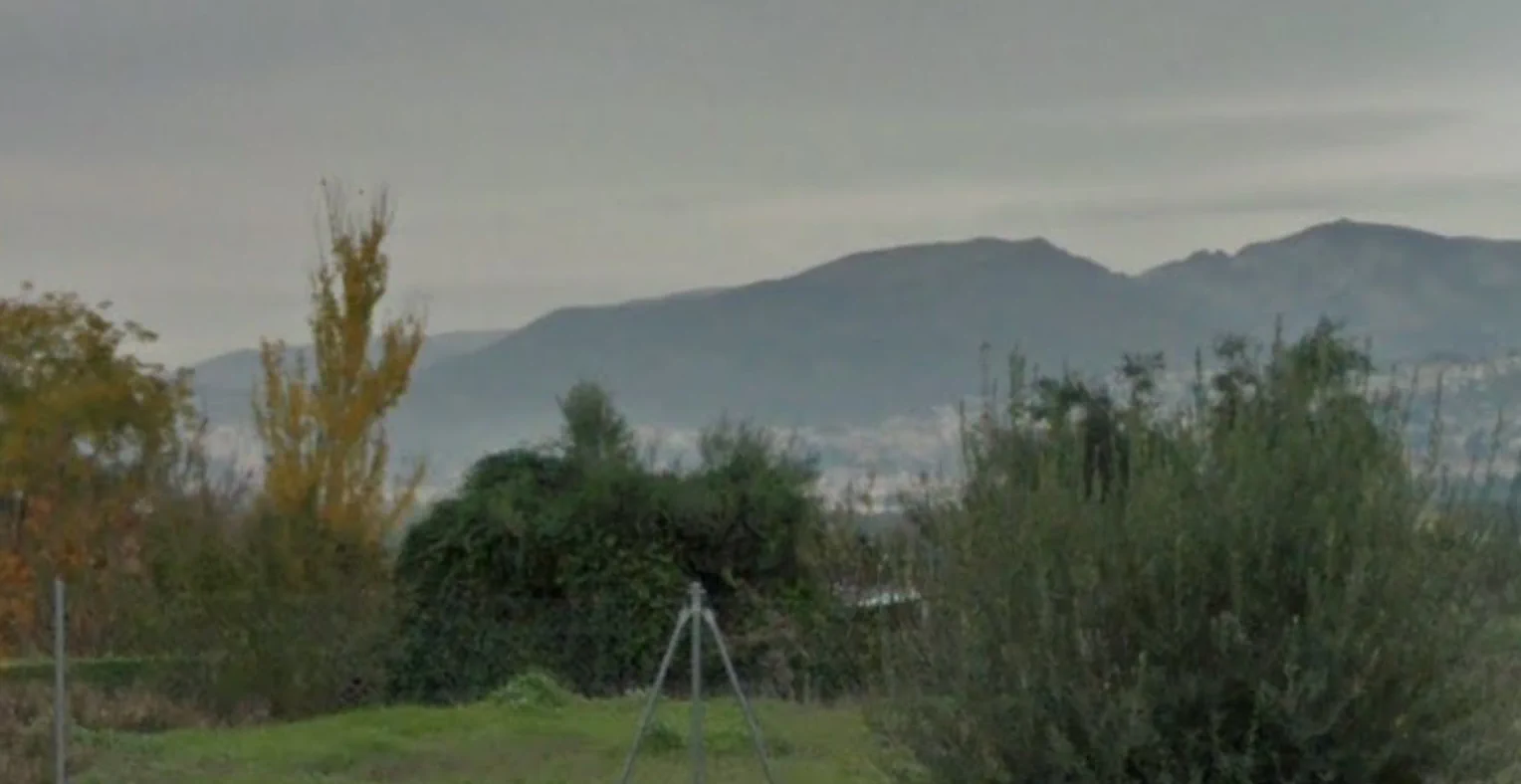 Vista desde el solar hacia el oeste