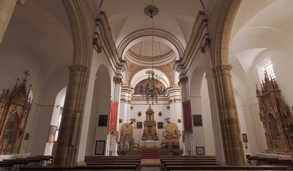 Interior de la Real Colegiata de San Sebastián